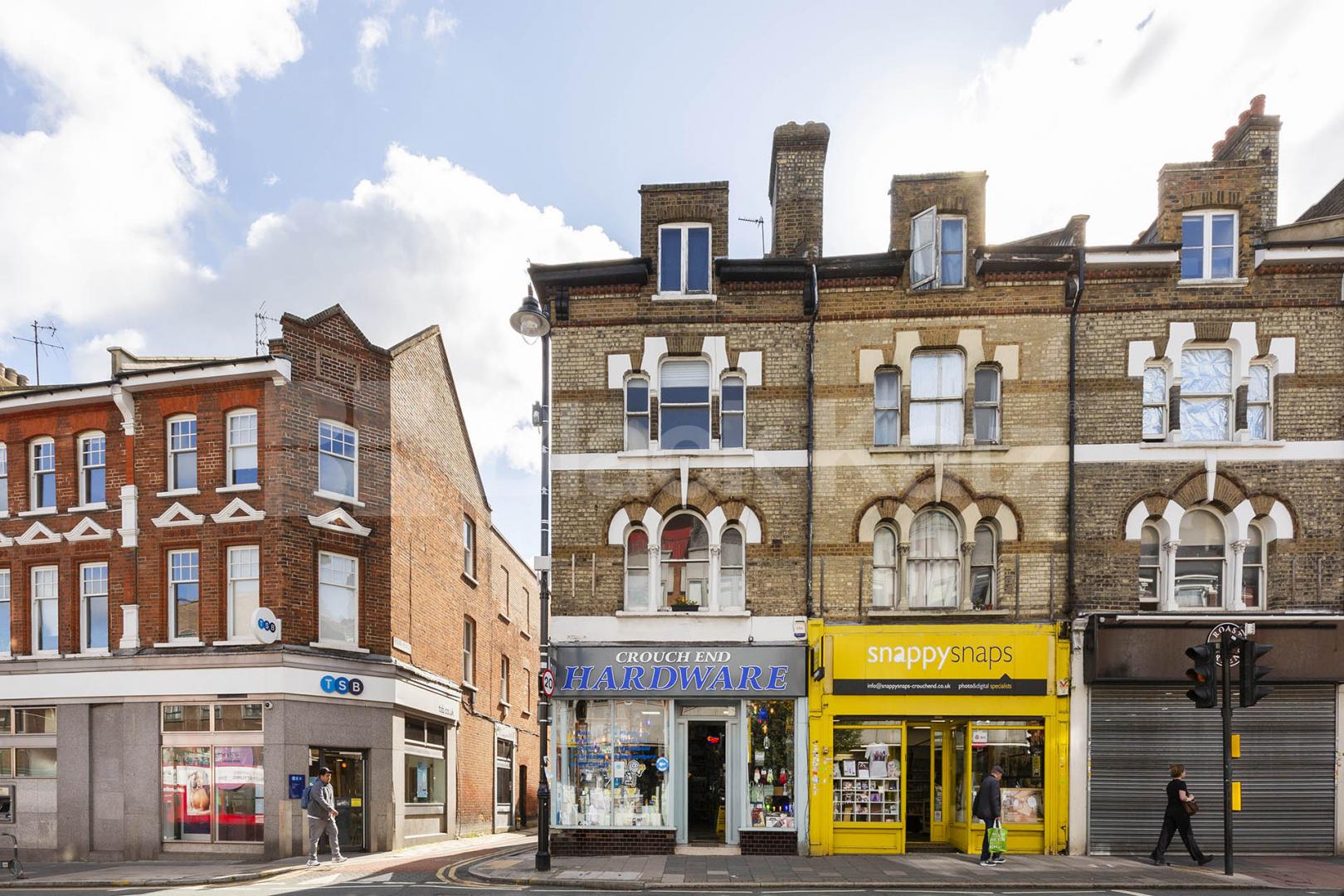 large split level 2 bedroom property with terrace in the heart of Crouch End The Broadway, Crouch End